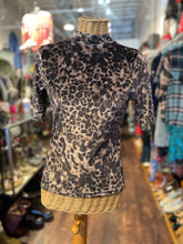 Load image into Gallery viewer, ESPECIA Brown Velvet Cheetah Mock Neck Top
