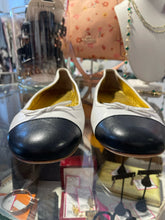 Load image into Gallery viewer, Prada white &amp; black Leather Ballet Flats Shoe, Size 40
