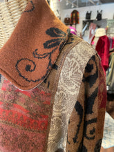 Load image into Gallery viewer, simply natural Brown alpaca Printed longline Sweater, Size M
