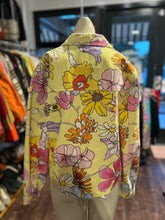 Load image into Gallery viewer, Keith Kelly NYC Yellow &amp; Multi Cotton flower denim W/logo buttons Jacket, Size XXS
