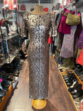 Load image into Gallery viewer, LAUNDRY Shelli Segal Black &amp; Gold Nylon Sequin Maxi Dress
