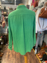 Load image into Gallery viewer, XIRENA Green Cotton button down Top, Size S
