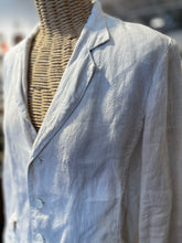 Load image into Gallery viewer, Pas de Calais Beige linen &amp; cotton Button Up Blazer
