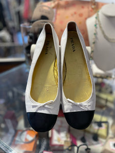 Prada white & black Leather Ballet Flats Shoe, Size 40